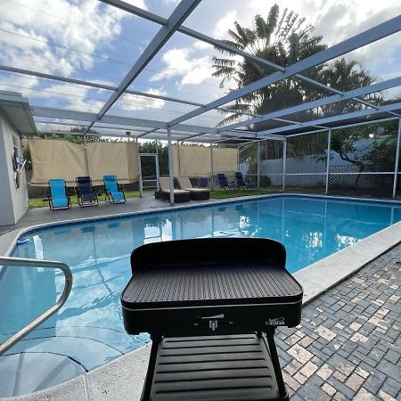 הוילה הוליווד Pool Vacation מראה חיצוני תמונה